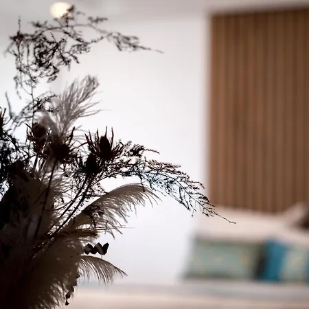 Marvel Imerovigli (Santorini)